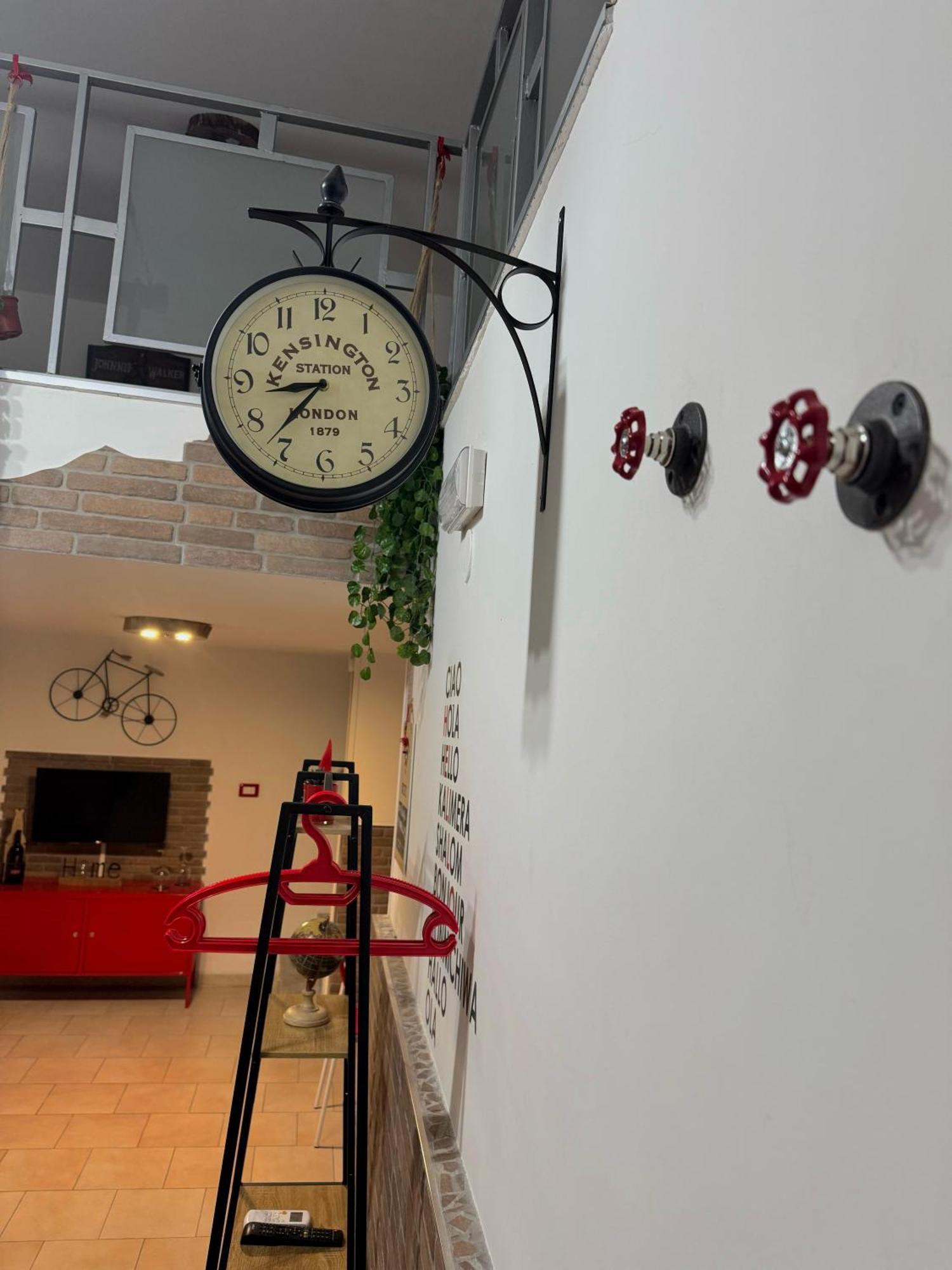 Frizzi & Lazzi House Apartment Napoli Ngoại thất bức ảnh