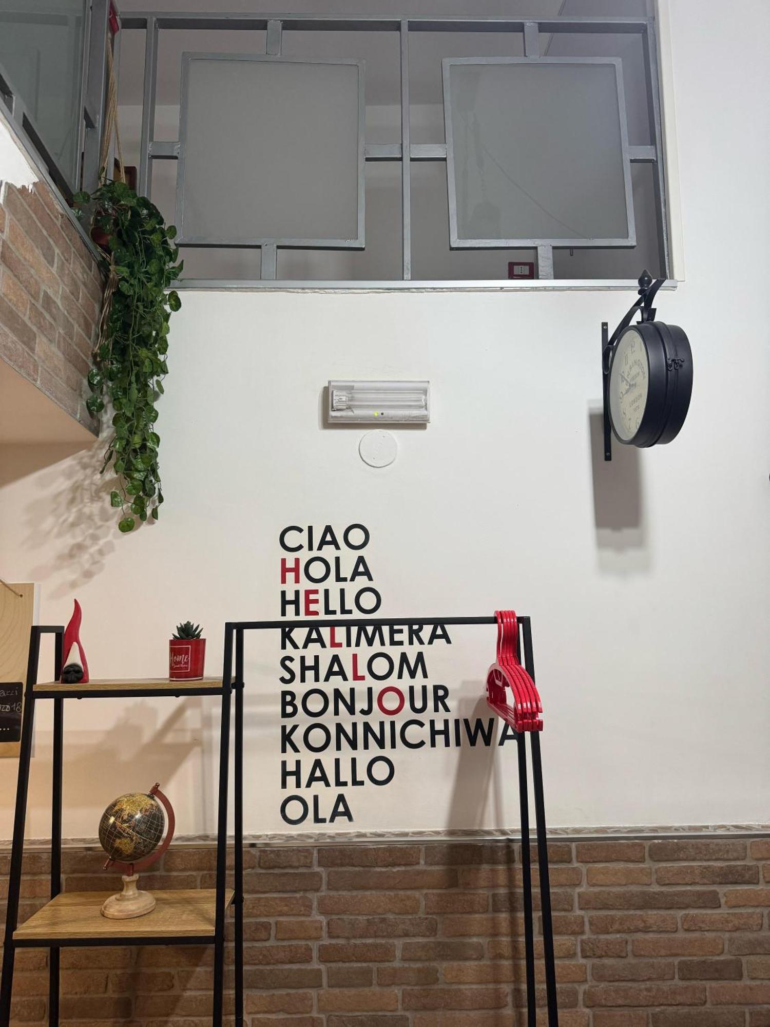 Frizzi & Lazzi House Apartment Napoli Ngoại thất bức ảnh